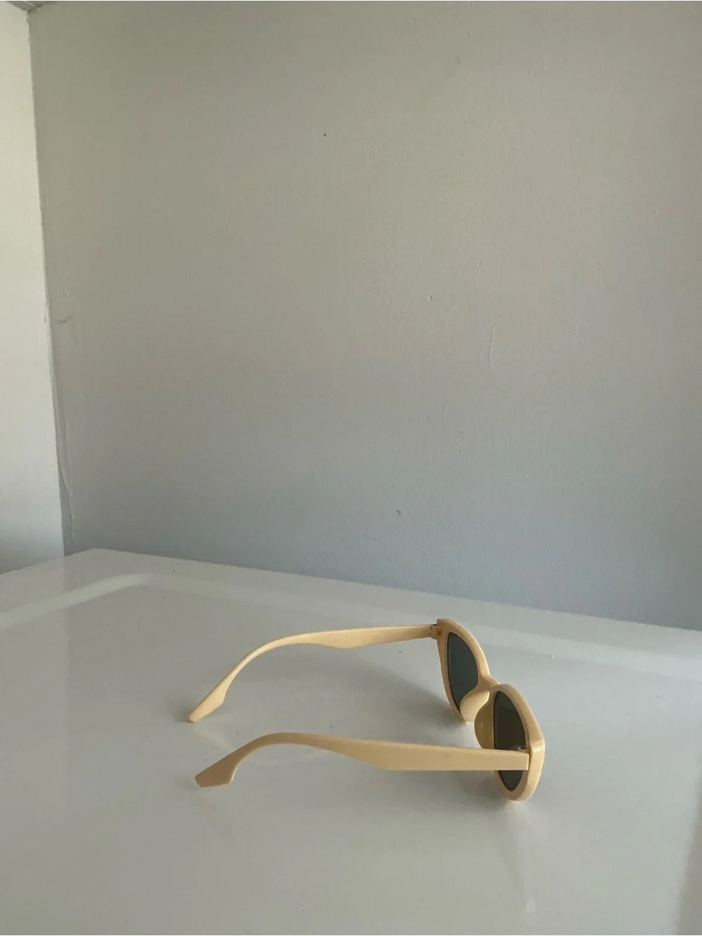 Women's Cream Cat-Eye Sunglasses with Dark Lenses